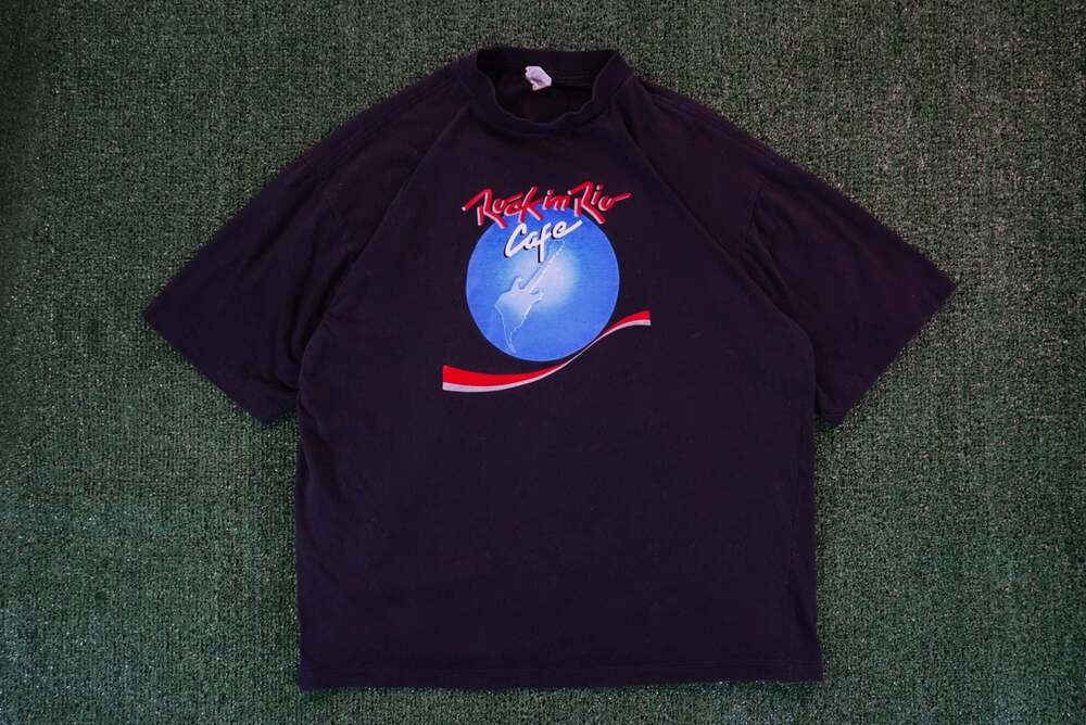 Vintage Rock in Rio Cafe Single Stitch Graphic T-Shirt Black